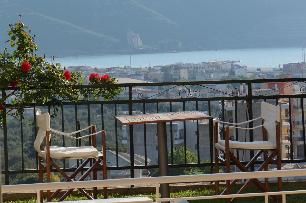 Τhe Sunny Apartments Игуменица Экстерьер фото