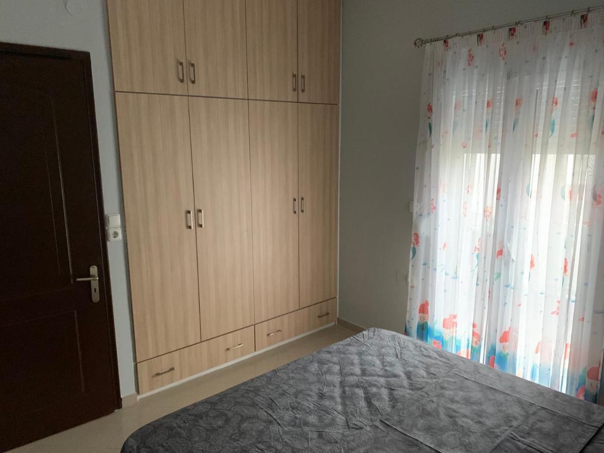 Τhe Sunny Apartments Игуменица Экстерьер фото