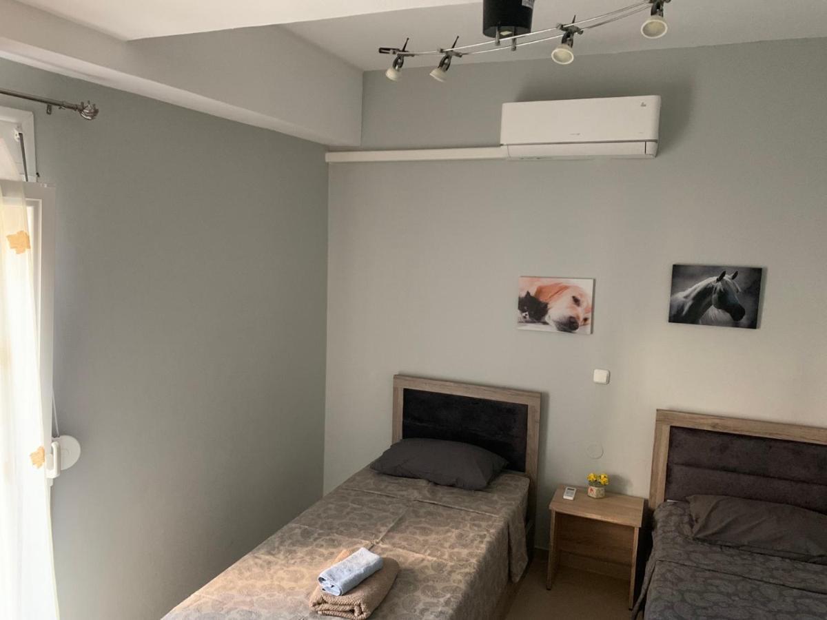 Τhe Sunny Apartments Игуменица Экстерьер фото