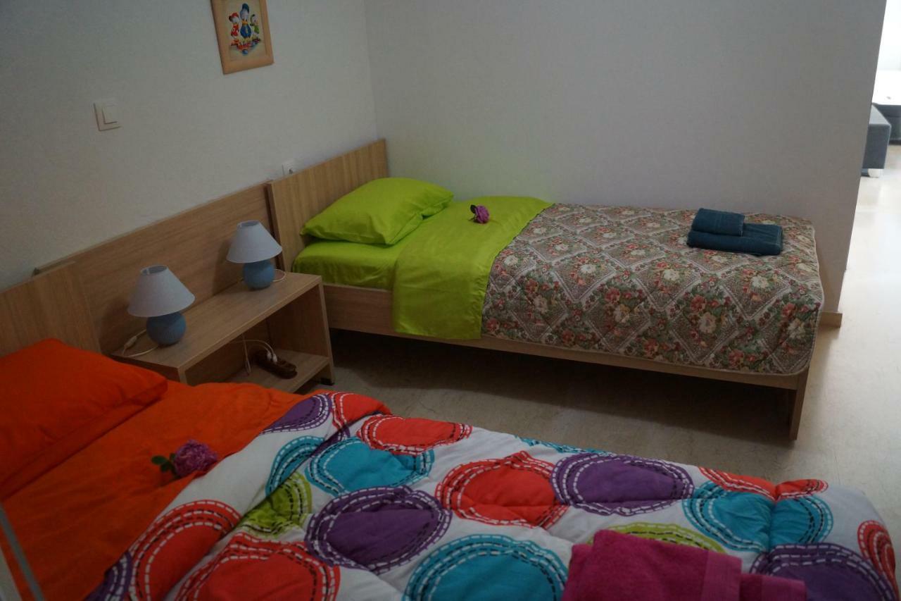 Τhe Sunny Apartments Игуменица Экстерьер фото